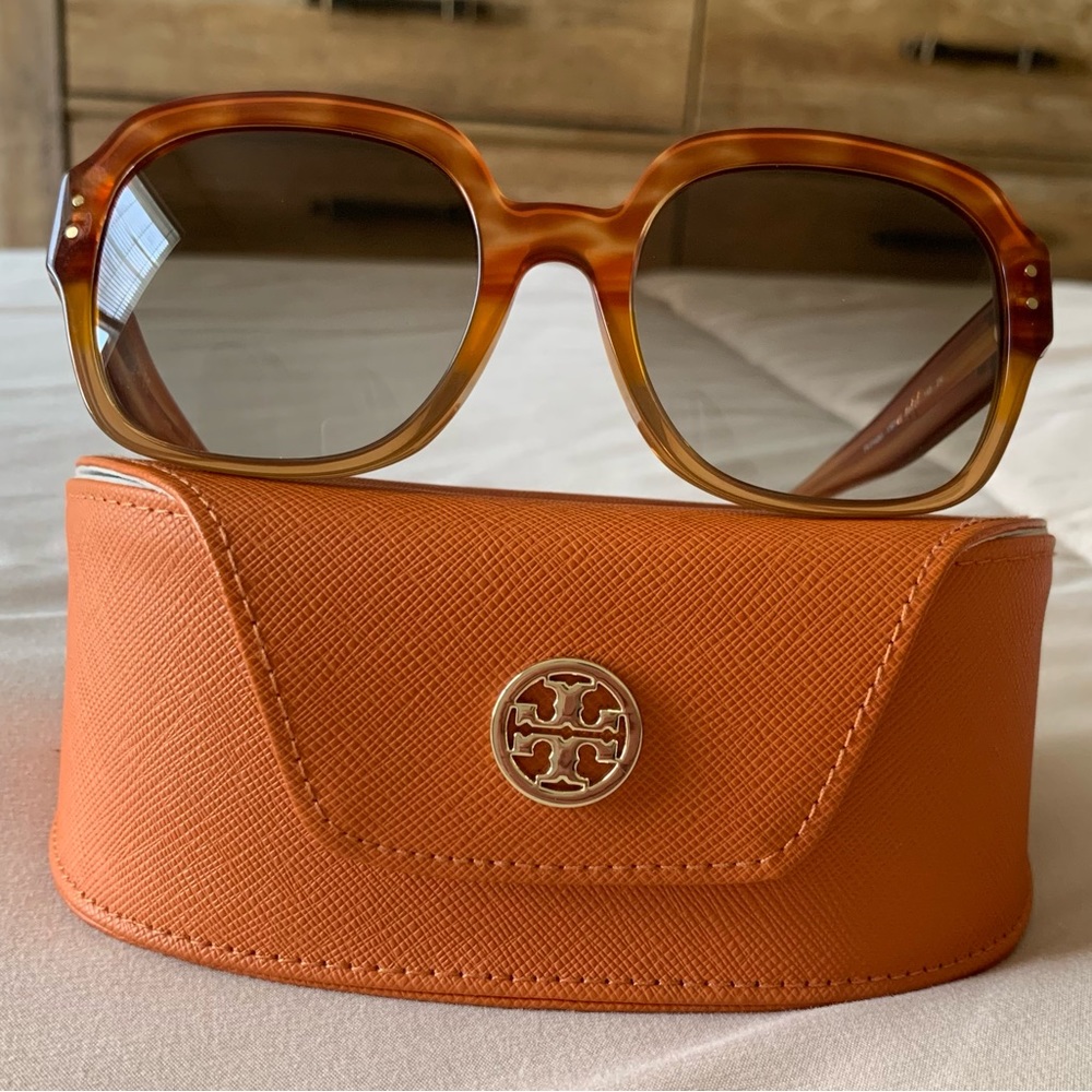Tory Burch Orange Sunglasses with Brown Lenses - Picture 2 of 6